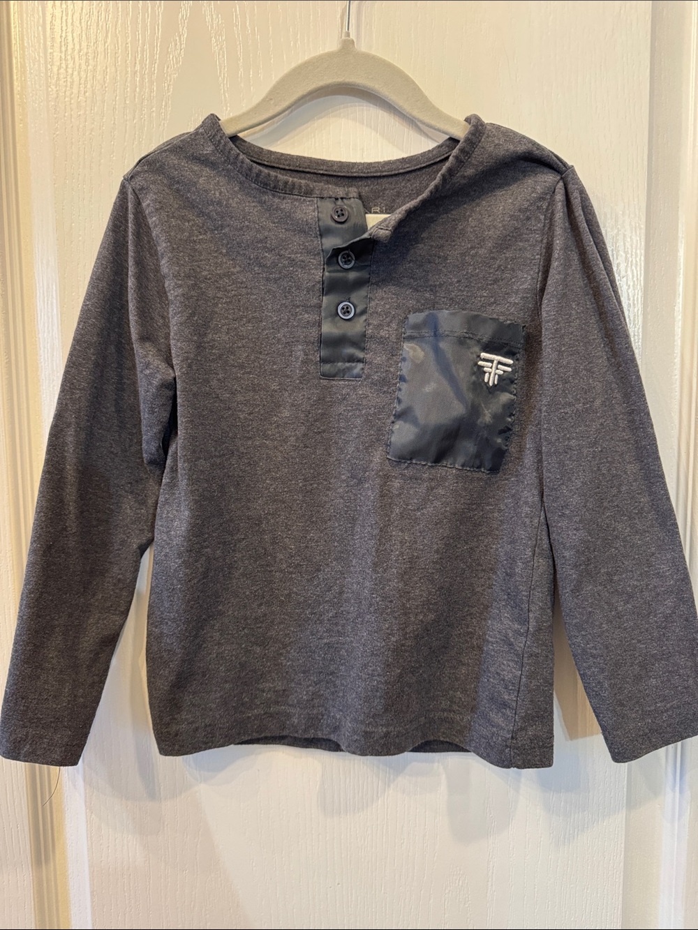 Tahari Boys Long-Sleeve Henley with Chest Pocket - Gray